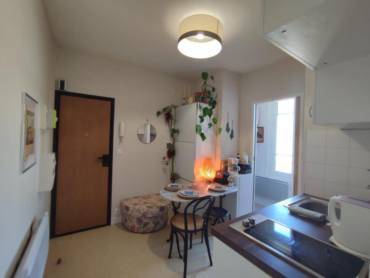 Authentic House Small, Bright And Calm * Parijs