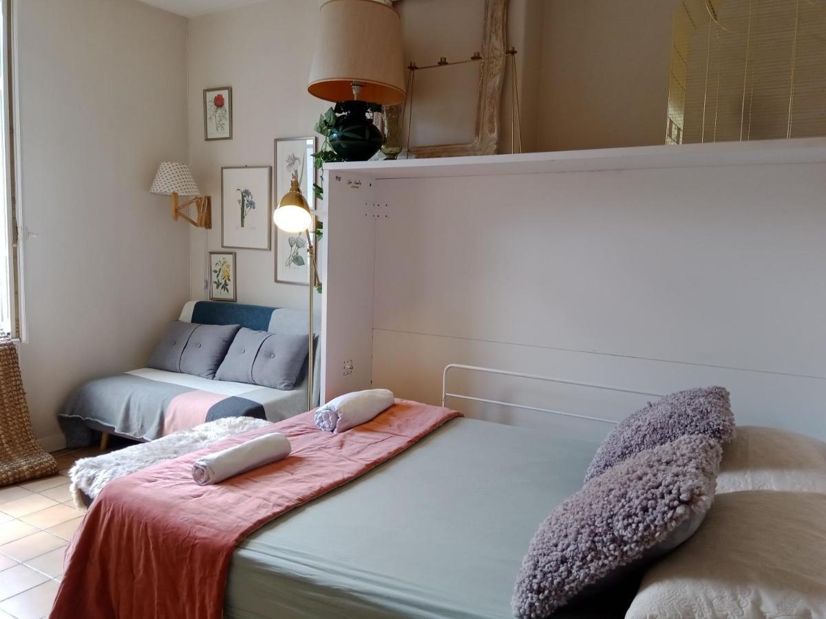 Appartement Authentic House Small, Bright And Calm Parijs