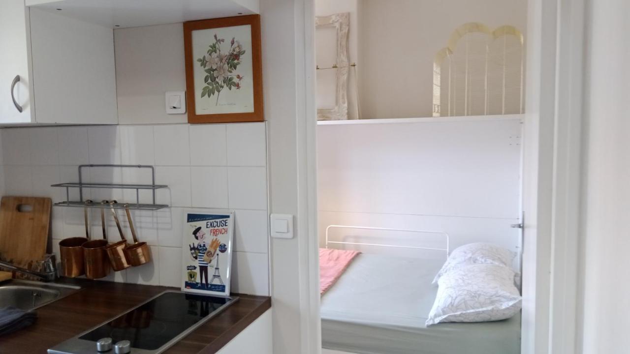 Authentic House Small, Bright And Calm Appartement Parijs