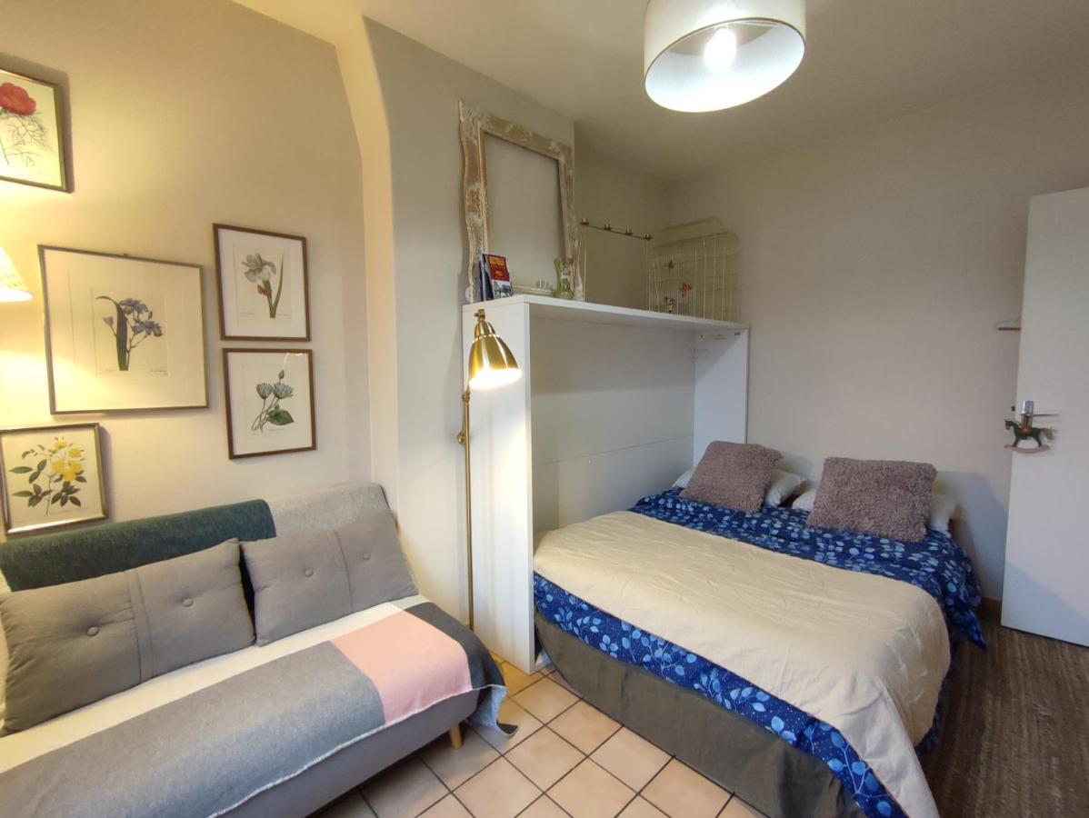 Appartement Authentic House Small, Bright And Calm Parijs